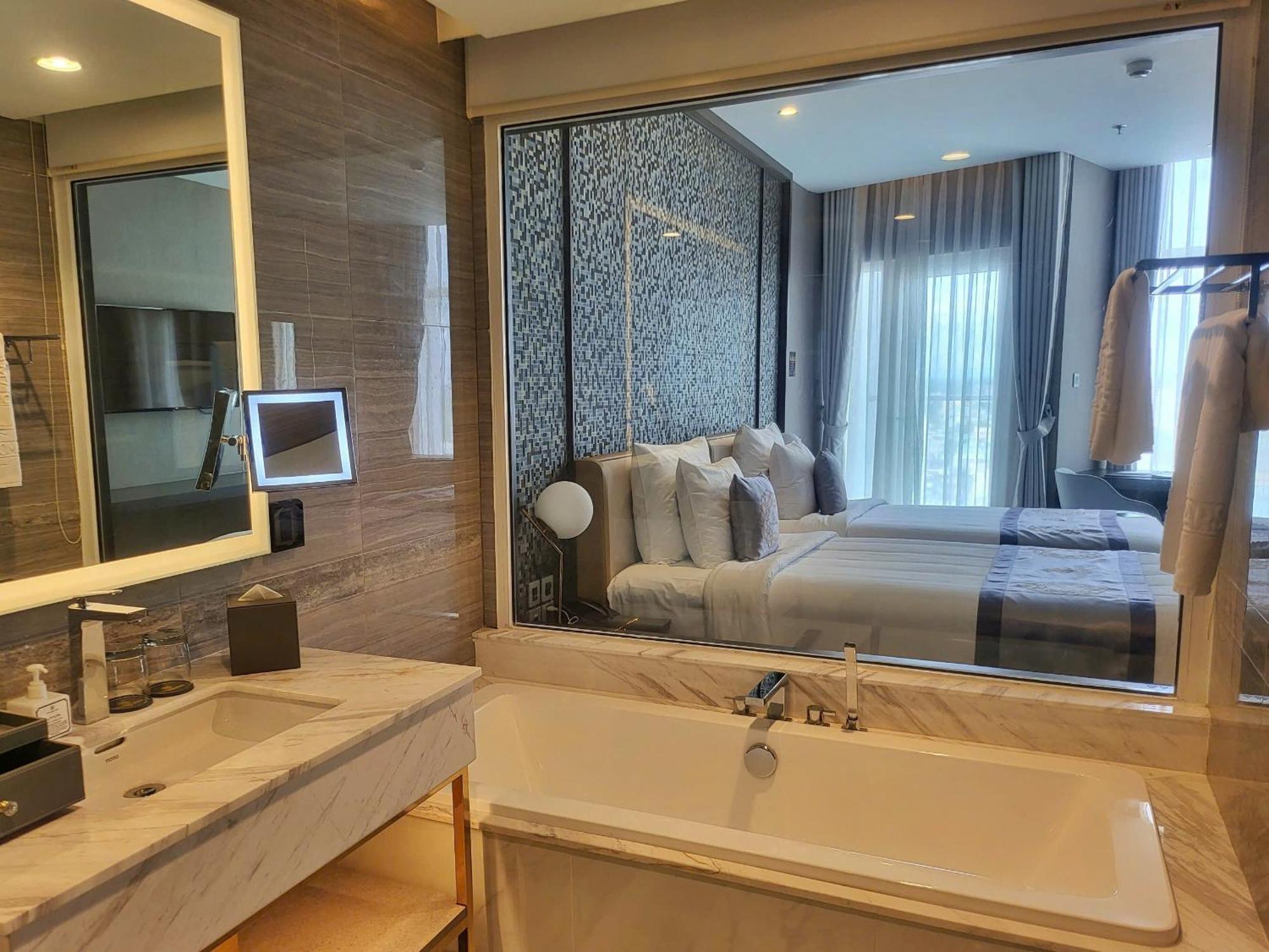 Diamond Stars Ben Tre Hotel Zewnętrze zdjęcie Bathroom