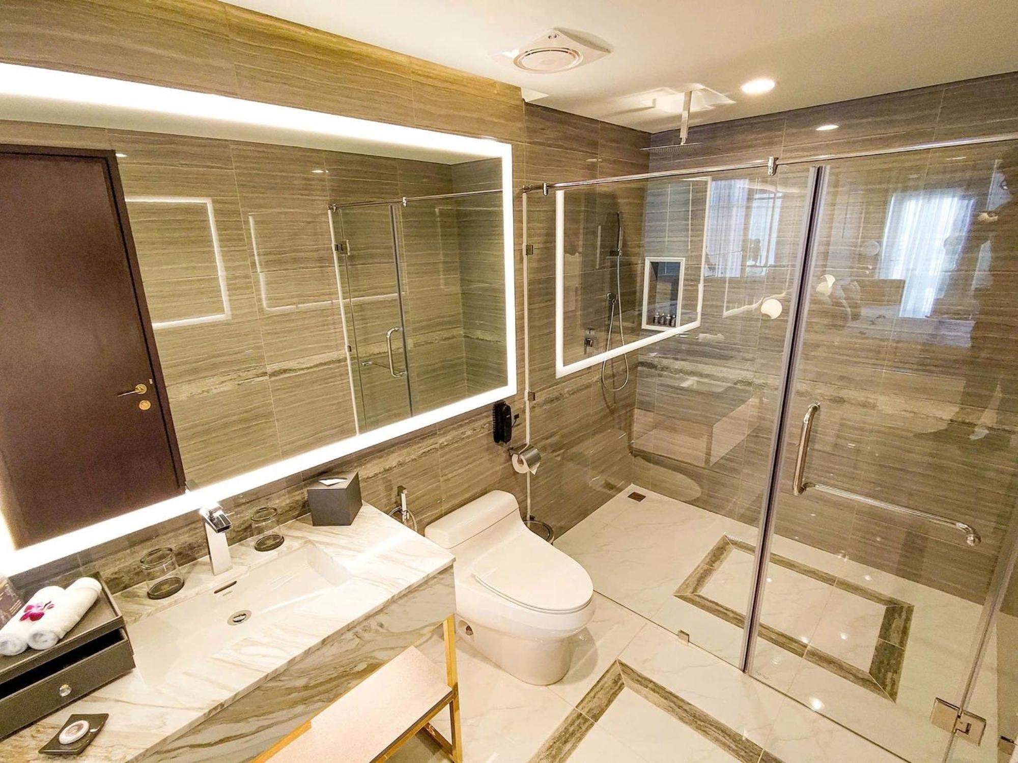 Diamond Stars Ben Tre Hotel Zewnętrze zdjęcie Bathroom